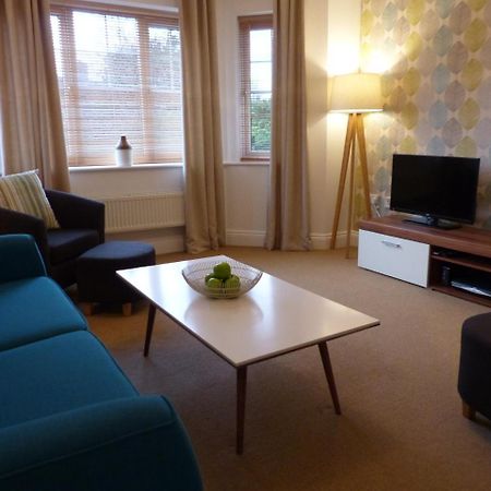 St Raphael House, City Centre Charming Apartments Basingstoke Exterior photo